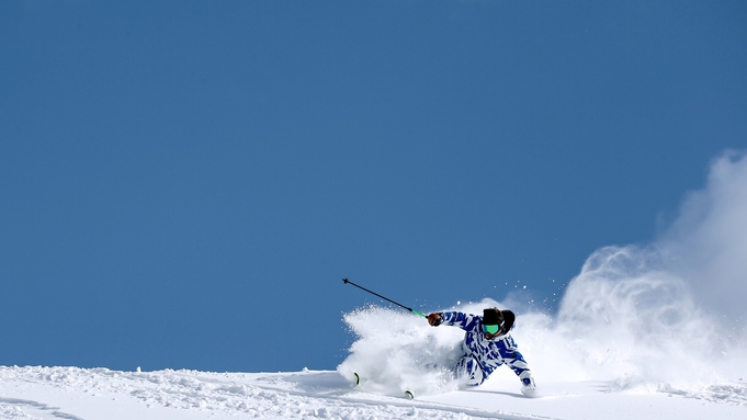 【スキー写真撮影サービス】あなたのスキー滑走をプロスポーツカメラマンが撮影・プレゼント！